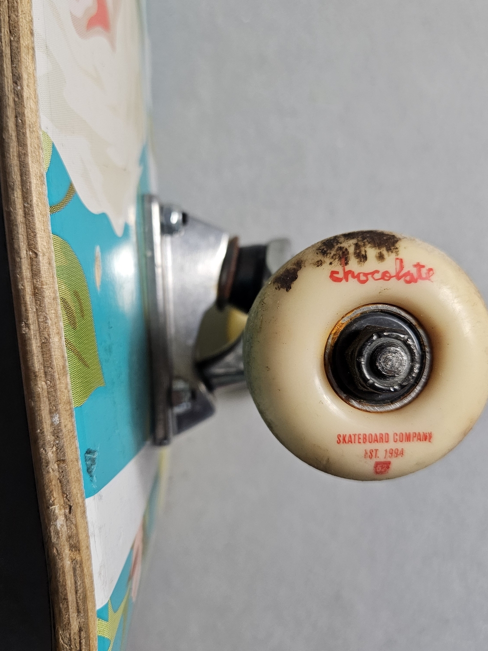 Chocolate Skateboards Stevie Perez Floral Complete Skateboard - Picture 7 of 12
